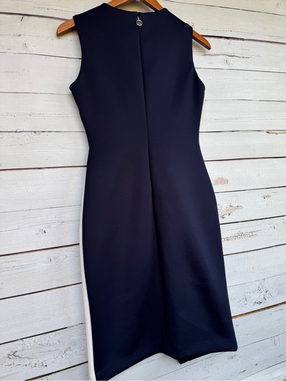 Tommy Hilfiger Navy & White Asymmetrical Grommet Sheath Dress Size 4 - Picture 9 of 9
